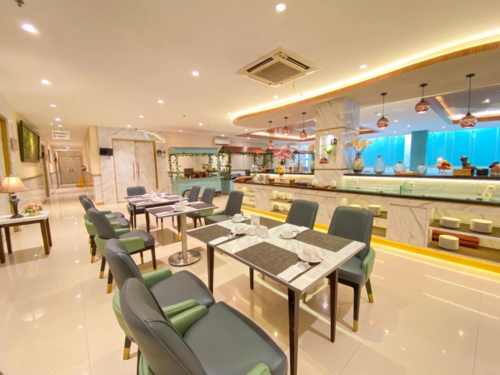 Luxury Malioboro Hotel Yogyakarta Kültér fotó