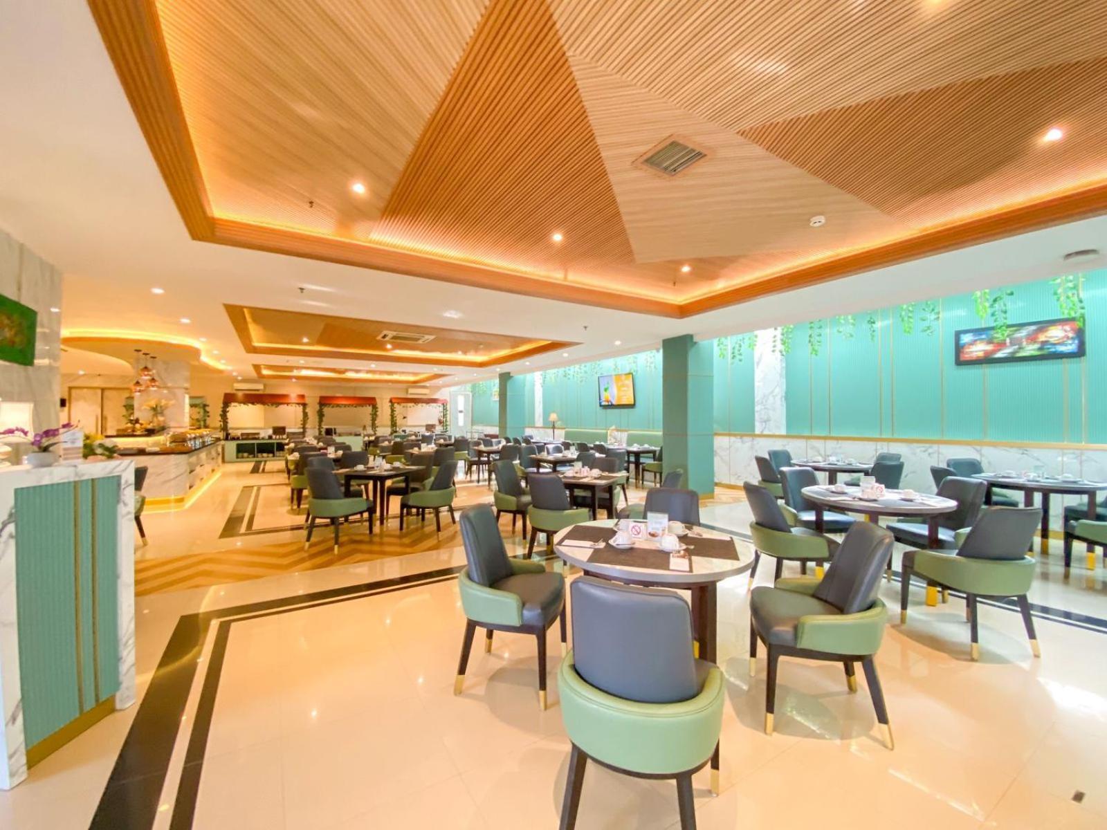 Luxury Malioboro Hotel Yogyakarta Kültér fotó