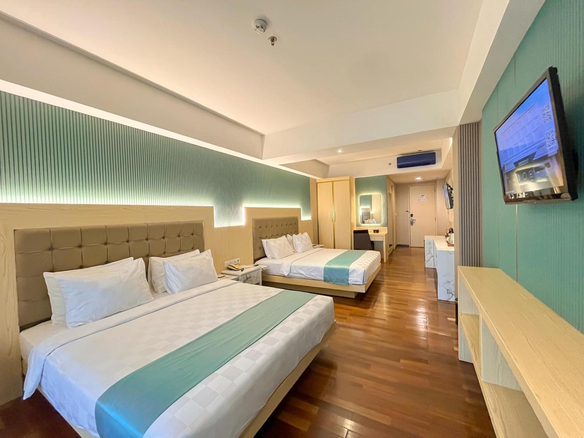 Luxury Malioboro Hotel Yogyakarta Kültér fotó
