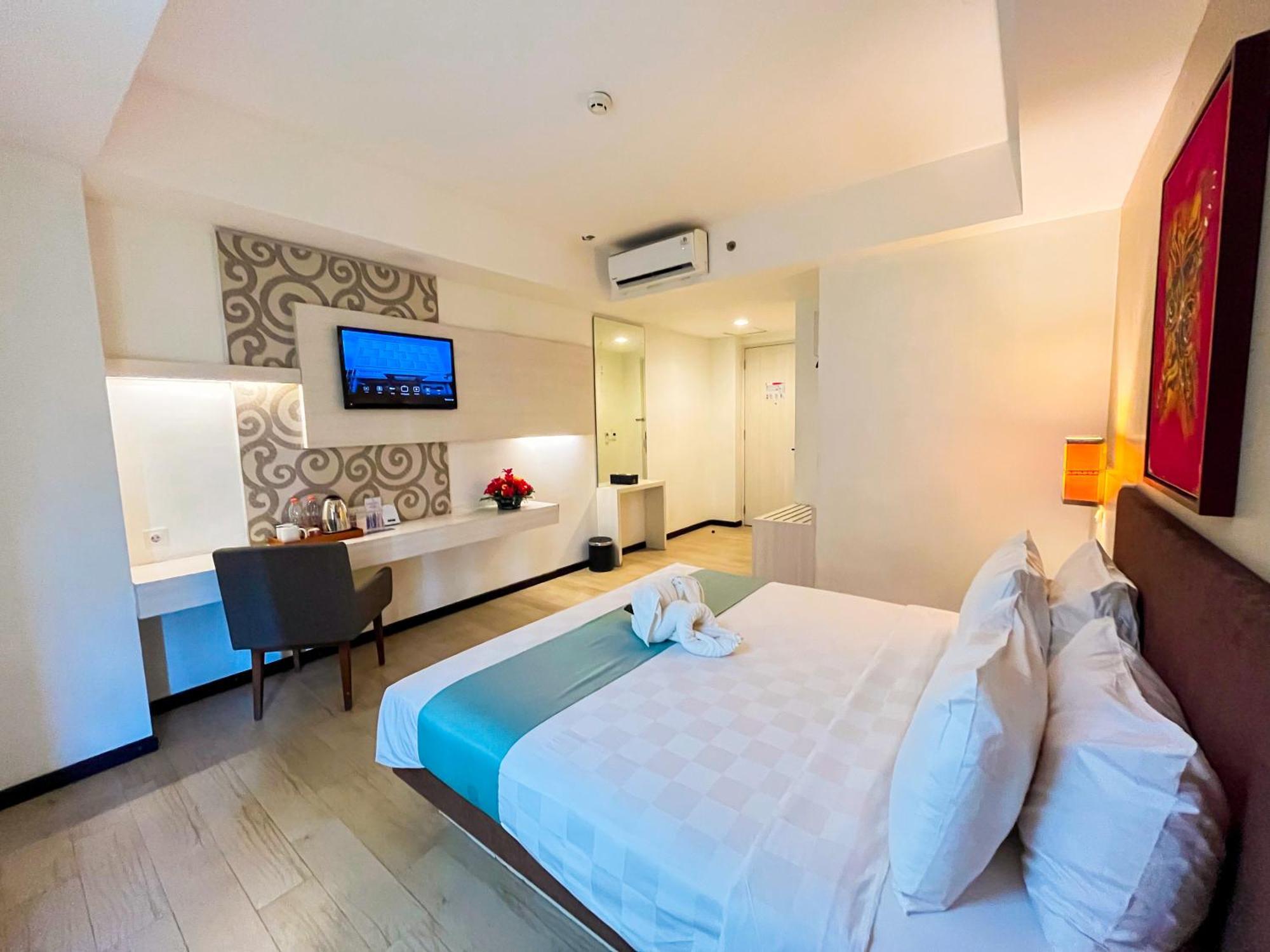 Luxury Malioboro Hotel Yogyakarta Kültér fotó
