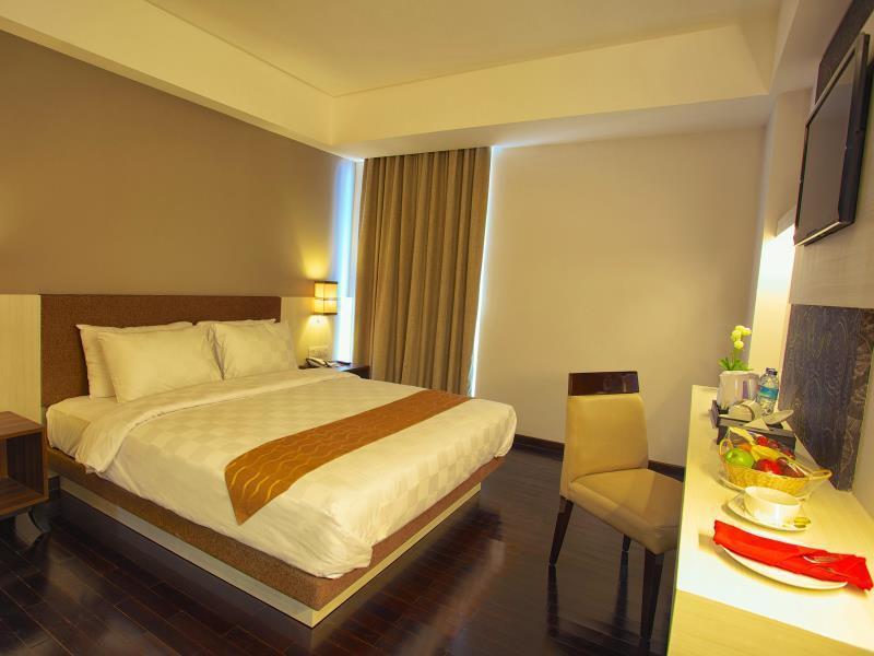 Luxury Malioboro Hotel Yogyakarta Kültér fotó