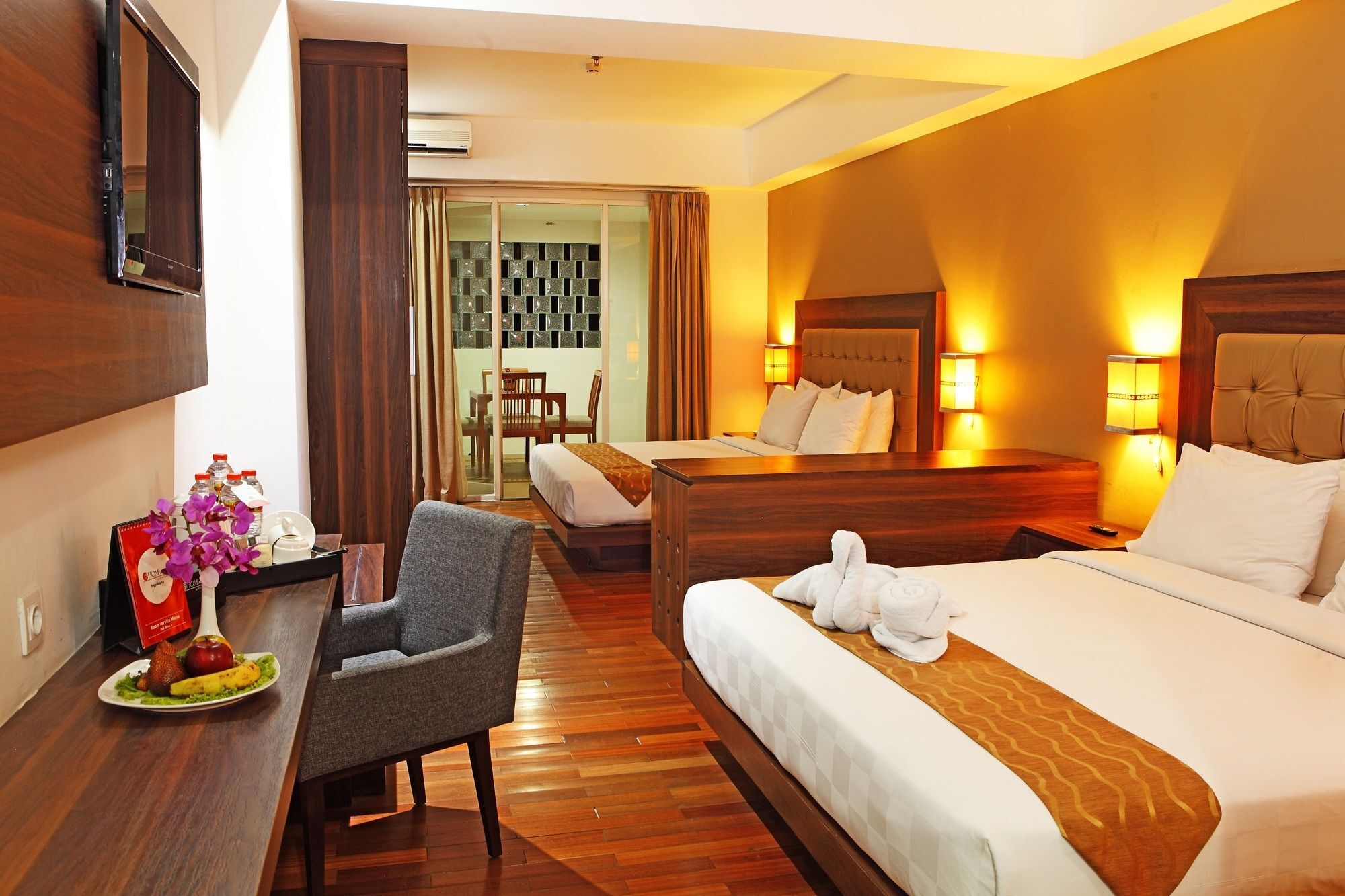 Luxury Malioboro Hotel Yogyakarta Kültér fotó
